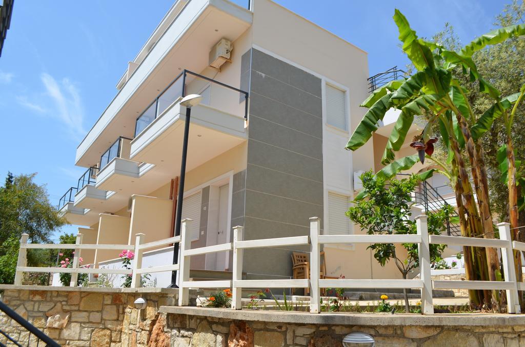 Elite 2 Kosta Hotel Dhermi Exterior photo