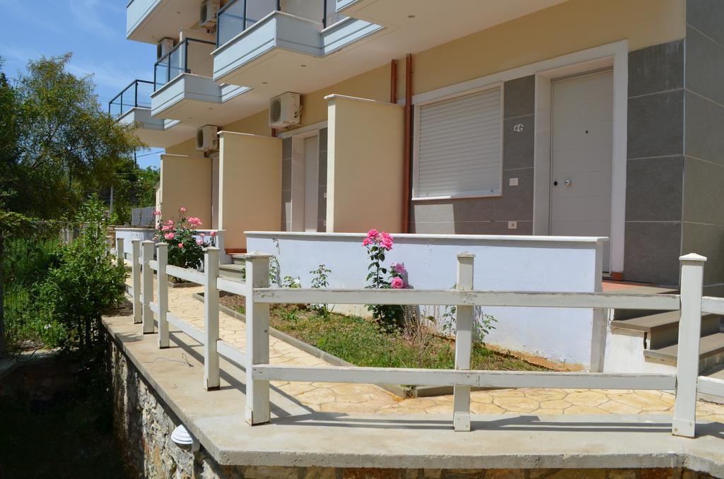 Elite 2 Kosta Hotel Dhermi Exterior photo