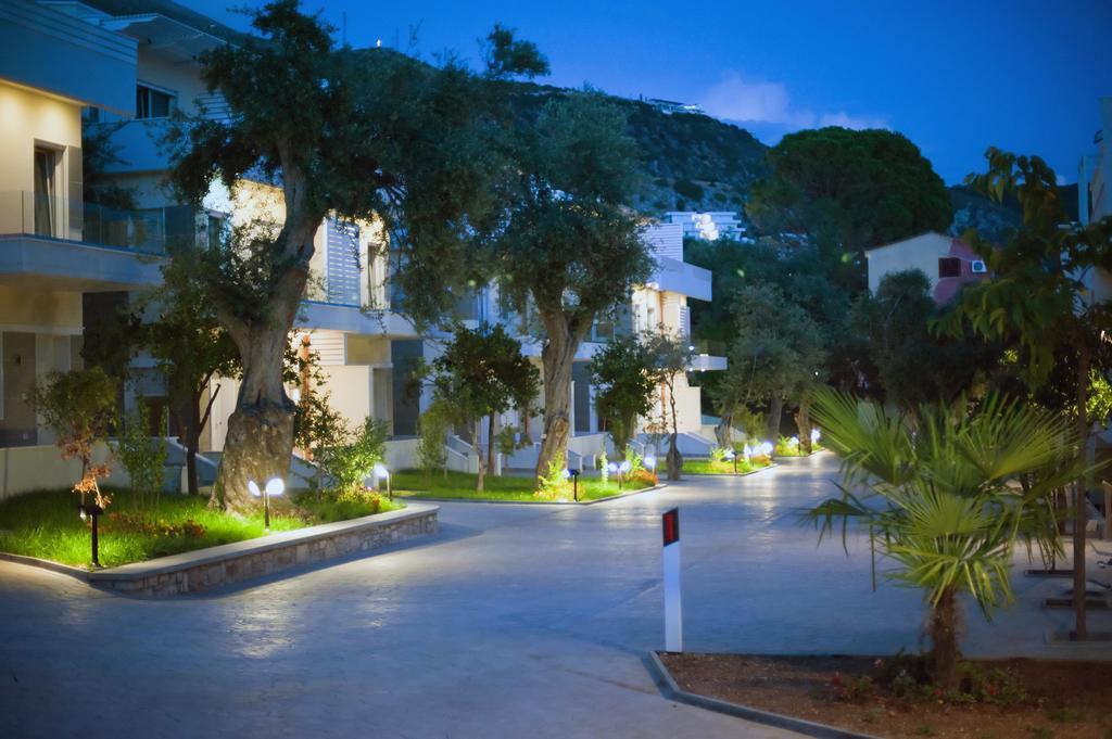 Elite 2 Kosta Hotel Dhermi Exterior photo